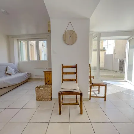 Holiday home Charmante Maison De Village - Plages 30' Autignac (Herault)