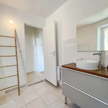 Holiday home Charmante Maison De Village - Plages 30' *