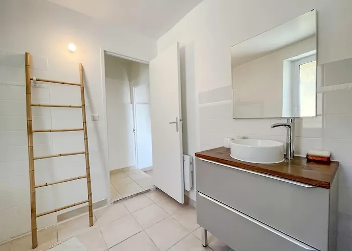 Casa vacanze Charmante Maison De Village - Plages 30' *